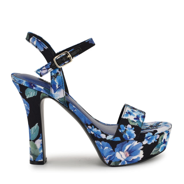 nine west Solas Platform Sandals